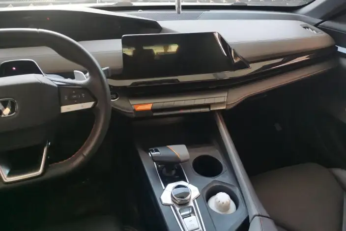 Changan UNI-V 2022 Model 1.5T Noble Model – фото 11