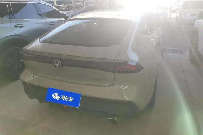 Changan UNI-V 2022 Model 1.5T Noble Model – фото 20