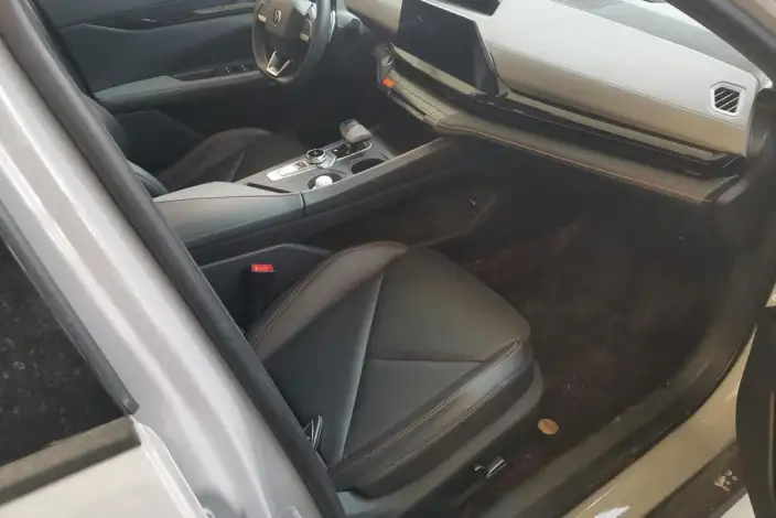 Changan UNI-V 2022 Model 1.5T Noble Model – фото 26