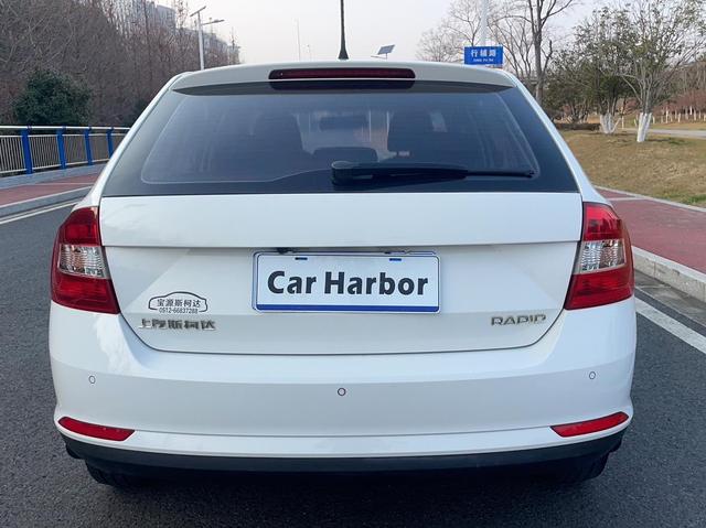 Spaceback Модель 2019 года комплектация 1.5L автоматическое Com f ort Edition National V – фото 8