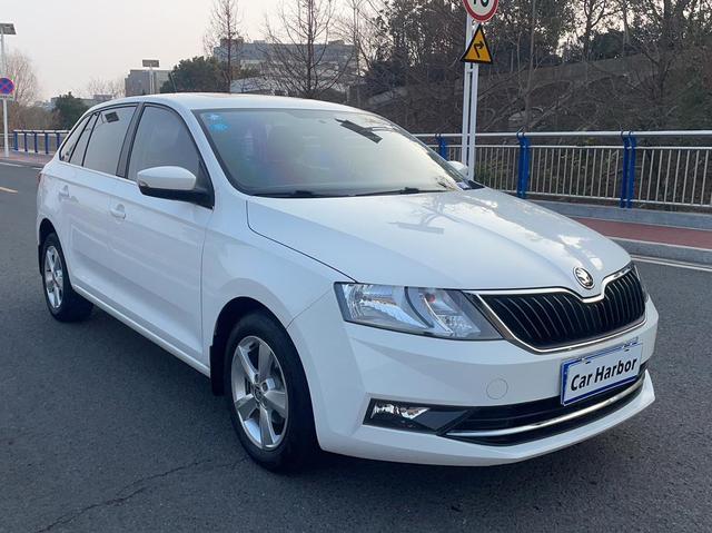 Spaceback Модель 2019 года комплектация 1.5L автоматическое Com f ort Edition National V – фото 9