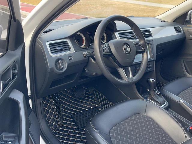 Spaceback Модель 2019 года комплектация 1.5L автоматическое Com f ort Edition National V – фото 16
