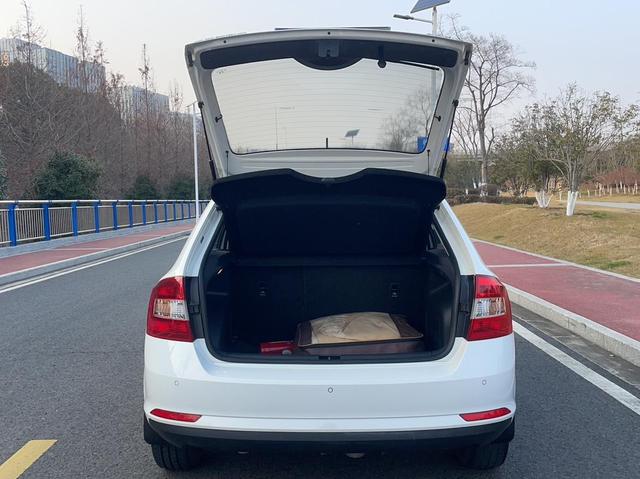 Spaceback Модель 2019 года комплектация 1.5L автоматическое Com f ort Edition National V – фото 17