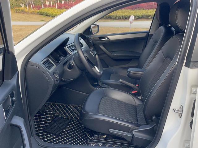 Spaceback Модель 2019 года комплектация 1.5L автоматическое Com f ort Edition National V – фото 18