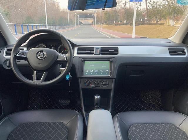 Spaceback Модель 2019 года комплектация 1.5L автоматическое Com f ort Edition National V – фото 22