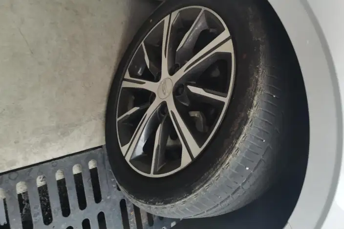 Geely Emgrand 2023 Model No. 4 Gen Champion Edition 1.5L CVT Noble Model – фото 8