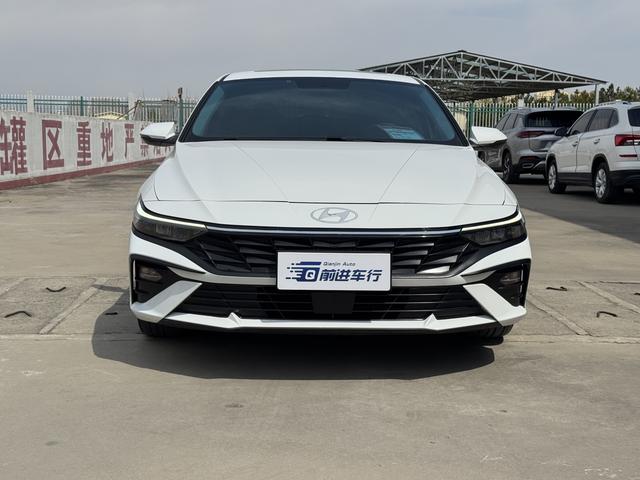Hyundai Elantra 2023 1.5L CVT GLX Elite – фото 2