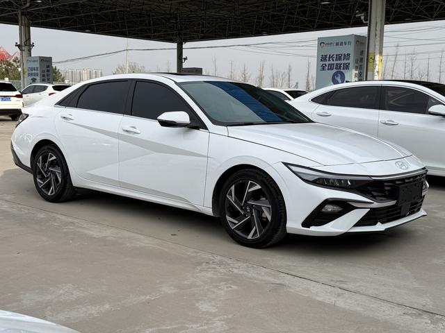 Hyundai Elantra 2023 1.5L CVT GLX Elite – фото 3