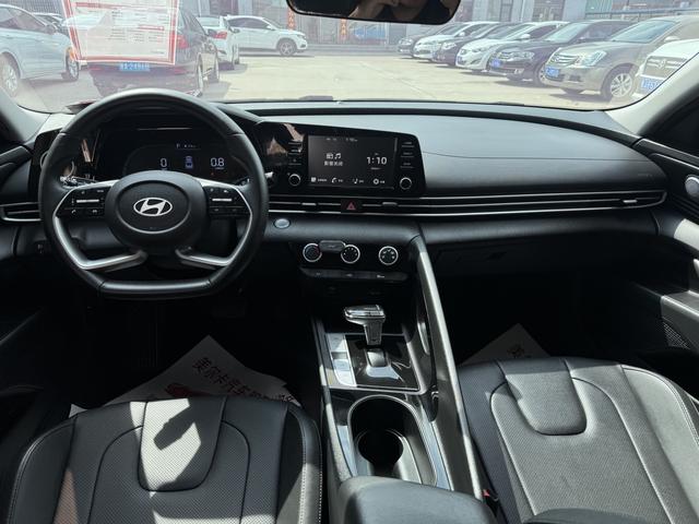 Hyundai Elantra 2023 1.5L CVT GLX Elite – фото 6