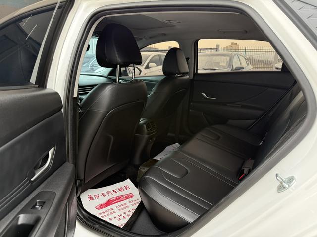 Hyundai Elantra 2023 1.5L CVT GLX Elite – фото 8