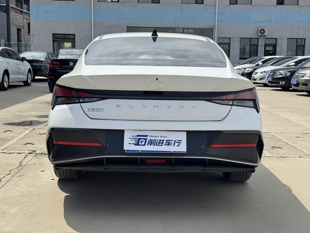 Hyundai Elantra 2023 1.5L CVT GLX Elite – фото 10