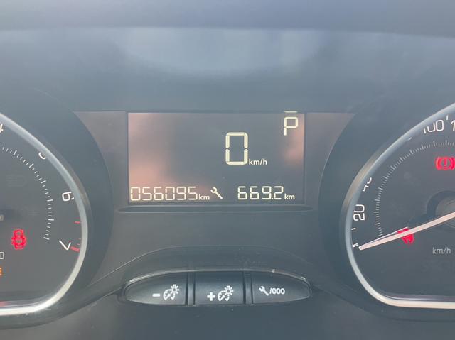 Peugeot 2008 2014 1.6L Automatic Navigation – фото 19