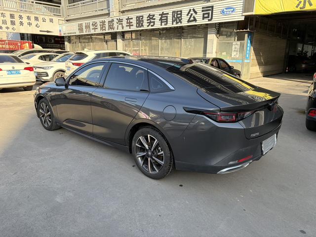 Changan Yida 2023 1.5T GDI Automatic Premium – фото 7