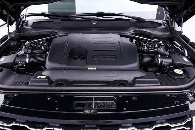 Range Rover 2021 3.0 L6 Heritage Plus Classic – фото 17