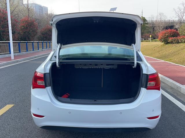 Buick Excelle 2017 15N Automatic Elite – фото 11