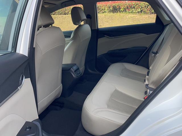 Buick Excelle 2017 15N Automatic Elite – фото 12