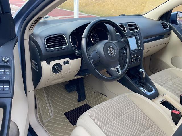 Volkswagen Golf 2012 1.6 Automatic Comfort – фото 15