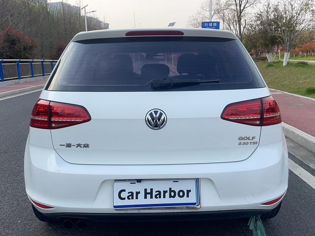 Volkswagen Golf 2016 230 TSI Automatic Comfort – фото 10