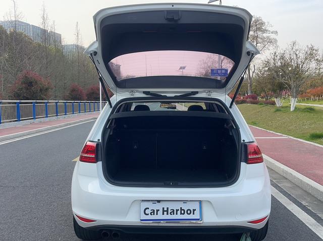 Volkswagen Golf 2016 230 TSI Automatic Comfort – фото 11