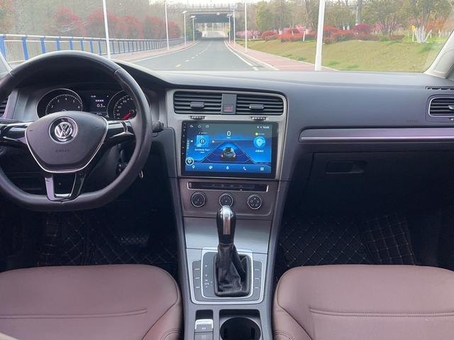 Volkswagen Golf 2016 230 TSI Automatic Comfort – фото 21