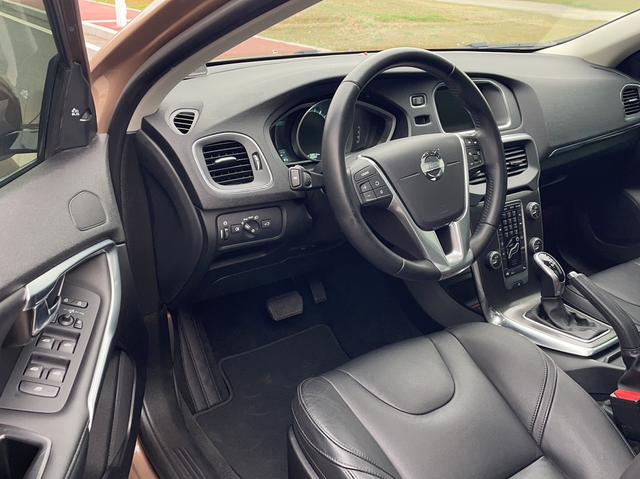 Volvo V40 2014 2.0T Elegant – фото 15