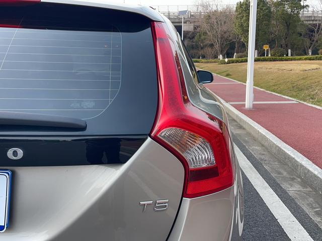 Volvo V60 2015 T5 Smart Entry – фото 9