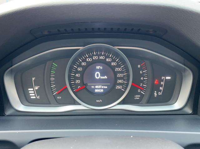 Volvo V60 2015 T5 Smart Entry – фото 19
