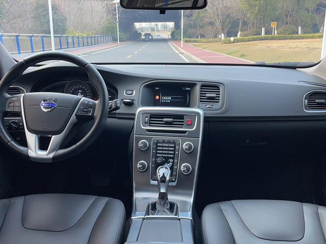Volvo V60 2015 T5 Smart Entry – фото 21