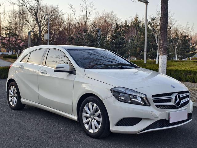 Mercedes-Benz A-Class Import 2015 A 180 Standard type – фото 3