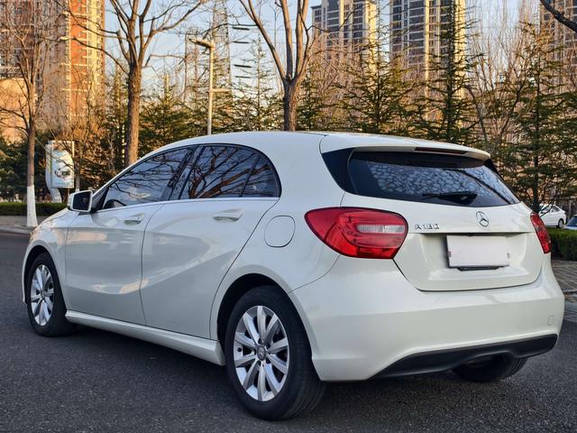 Mercedes-Benz A-Class Import 2015 A 180 Standard type – фото 4