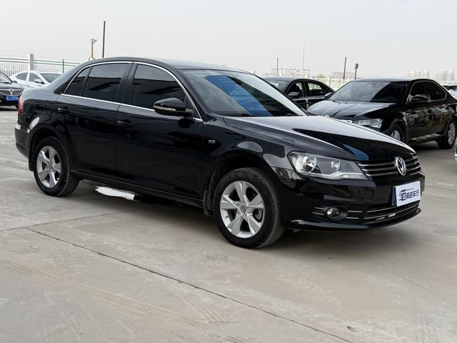 Volkswagen Bora 2014 1.6L Manual Comfort – фото 3