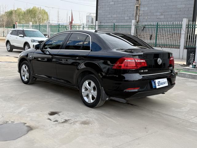 Volkswagen Bora 2014 1.6L Manual Comfort – фото 9