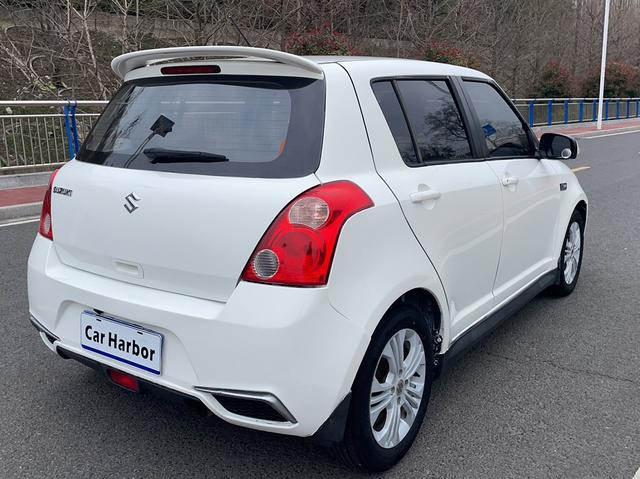 Suzuki Swi f t 2014 модификация 1.5L автоматическое Fashion – фото 8