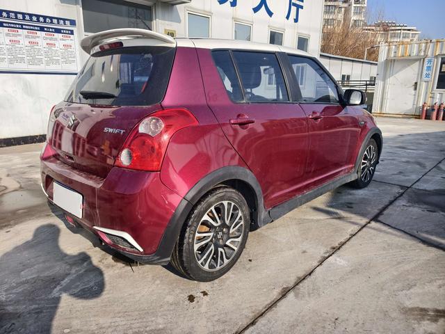 Swift 2016 1.5L Automatic Fashion Cool Play – фото 6