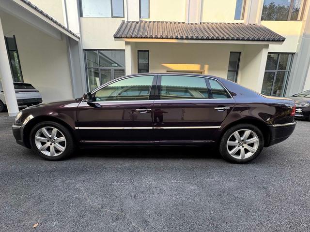Volkswagen Phaeton 2011 3.6L V6 5-seat Extended Business – фото 4