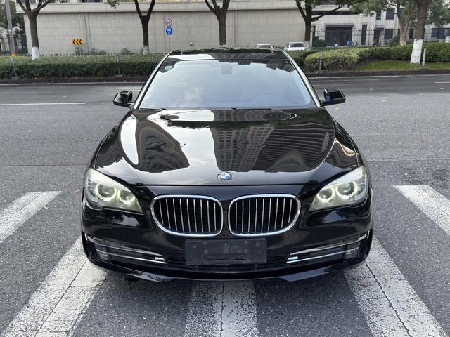 BMW 7 Series 2013 730Li Advantage – фото 2