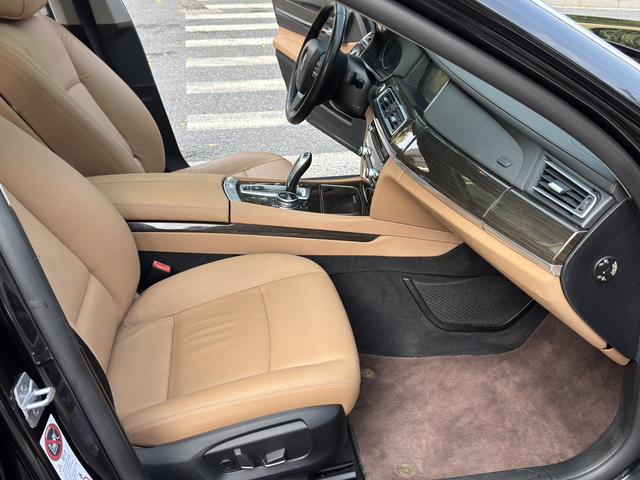 BMW 7 Series 2013 730Li Advantage – фото 10