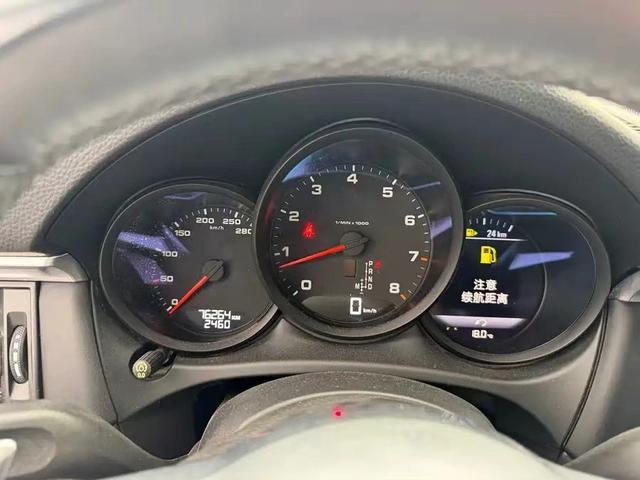 Porsche Macan 2018 Macan 2.0T – фото 5