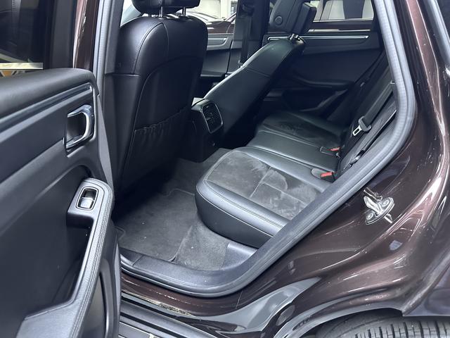 Porsche Macan 2018 Macan 2.0T – фото 12