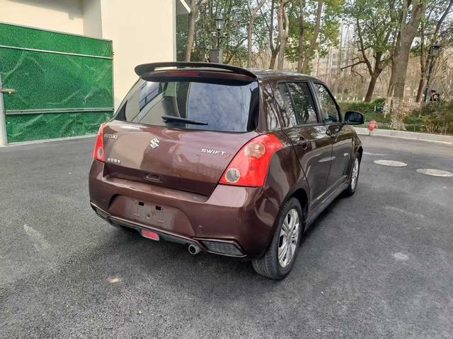 Swift 2013 1.5L Automatic Sport – фото 6