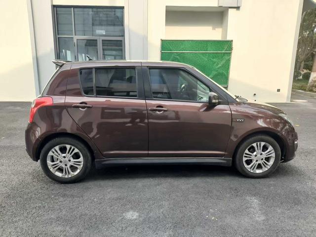 Swift 2013 1.5L Automatic Sport – фото 7
