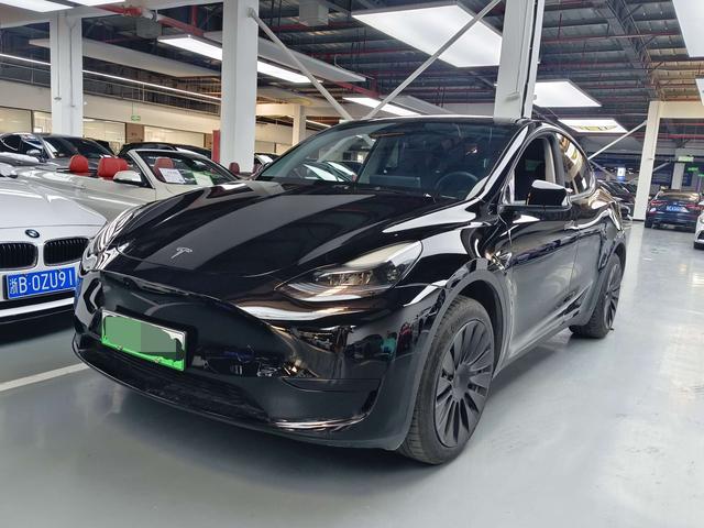 Tesla Model Y 2022 Facelift RWD – фото 1