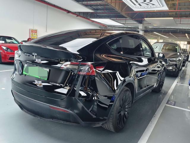 Tesla Model Y 2022 Facelift RWD – фото 14