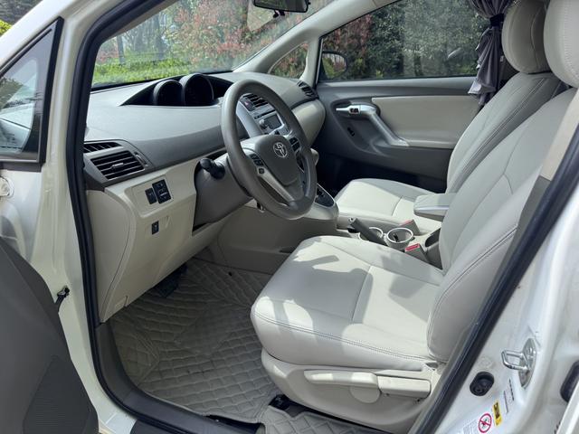 Toyota Verso 2014 Star Shine 180E CVT Elite – фото 4