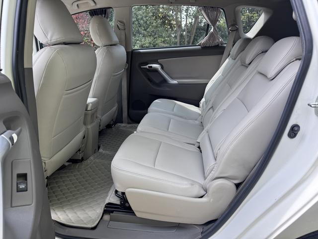 Toyota Verso 2014 Star Shine 180E CVT Elite – фото 5