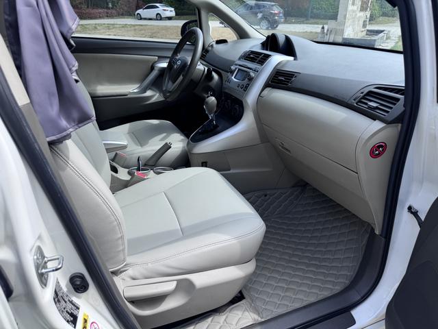Toyota Verso 2014 Star Shine 180E CVT Elite – фото 6