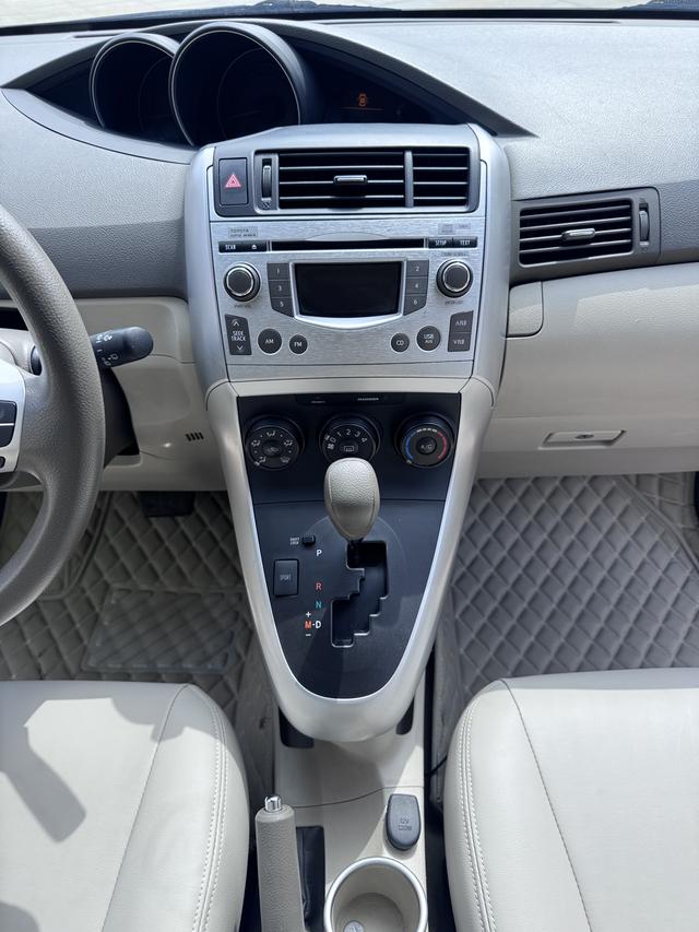 Toyota Verso 2014 Star Shine 180E CVT Elite – фото 8