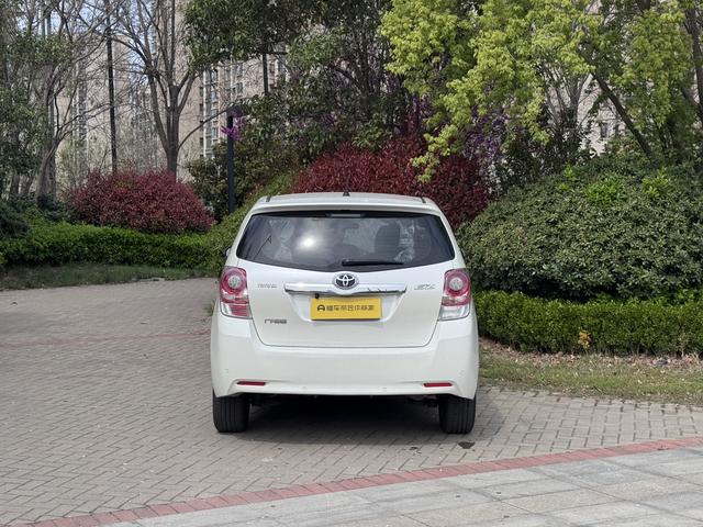 Toyota Verso 2014 Star Shine 180E CVT Elite – фото 12
