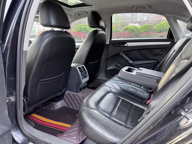 Volkswagen Passat 2013 1.8 TSI DSG Prestige – фото 5