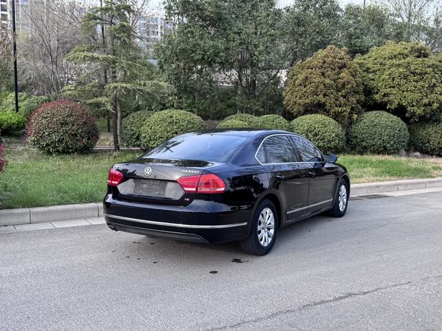 Volkswagen Passat 2013 1.8 TSI DSG Prestige – фото 10